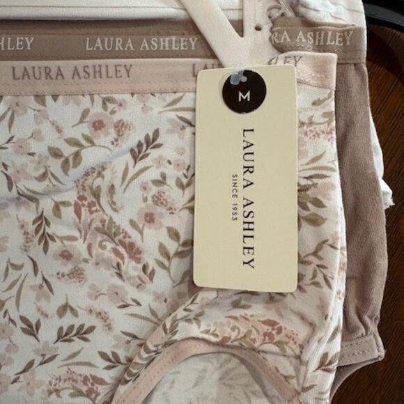 NWT Laura Ashley briefs, size medium, 5-pack - Picture 2 of 8